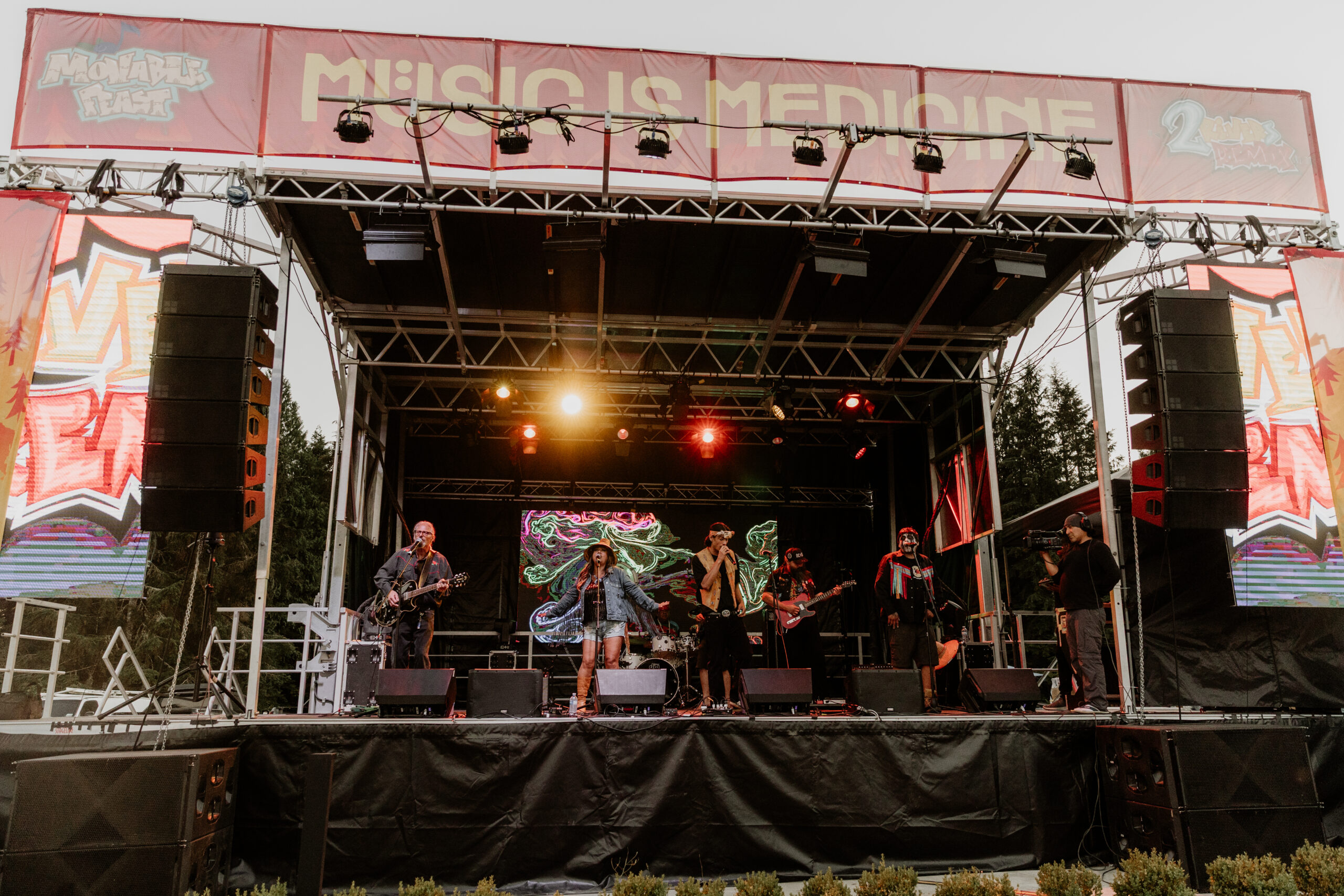 Home 2 rivers remix 2025 island tour movable feast